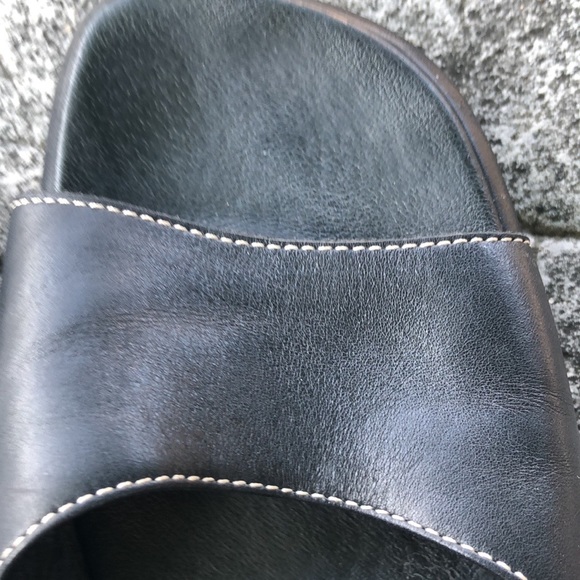 Clarks black leather superlight slipon size 9M - Picture 7 of 15